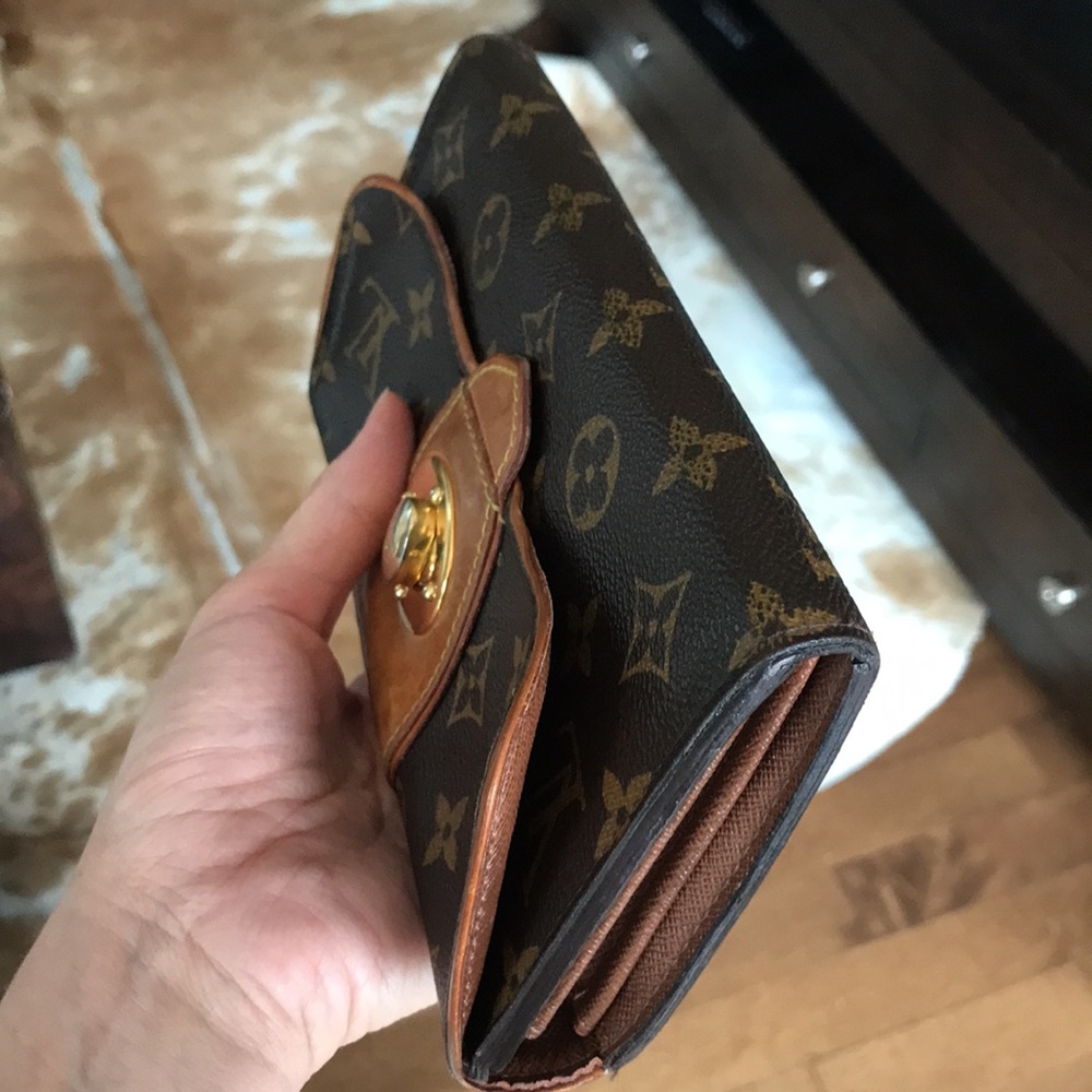 Louis Vuitton monogram Boetie wallet - Picture 12 of 14